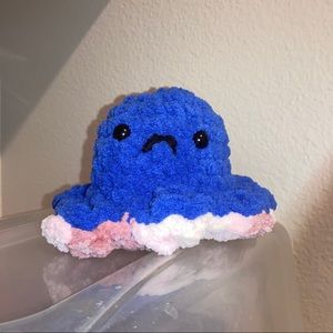 ✨HP✨Crochet reversible octopus